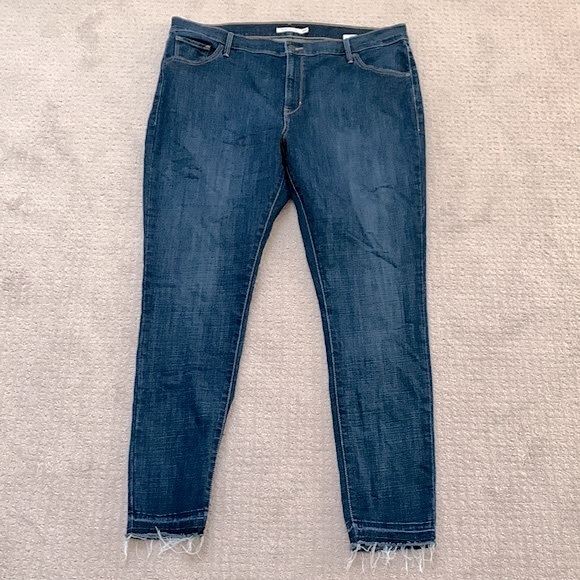 Levi’s 721 High Rise Skinny Jeans - Picture 4 of 14